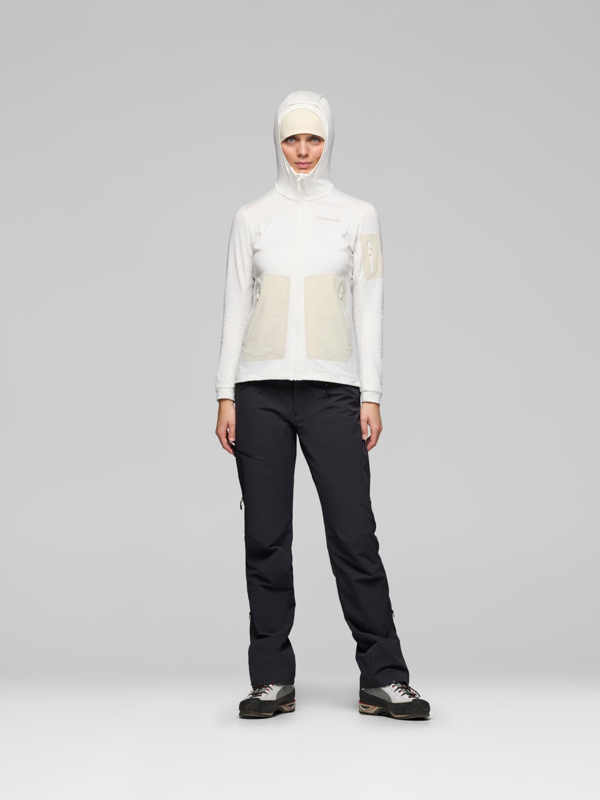 W falketind warm2 stretch Hood