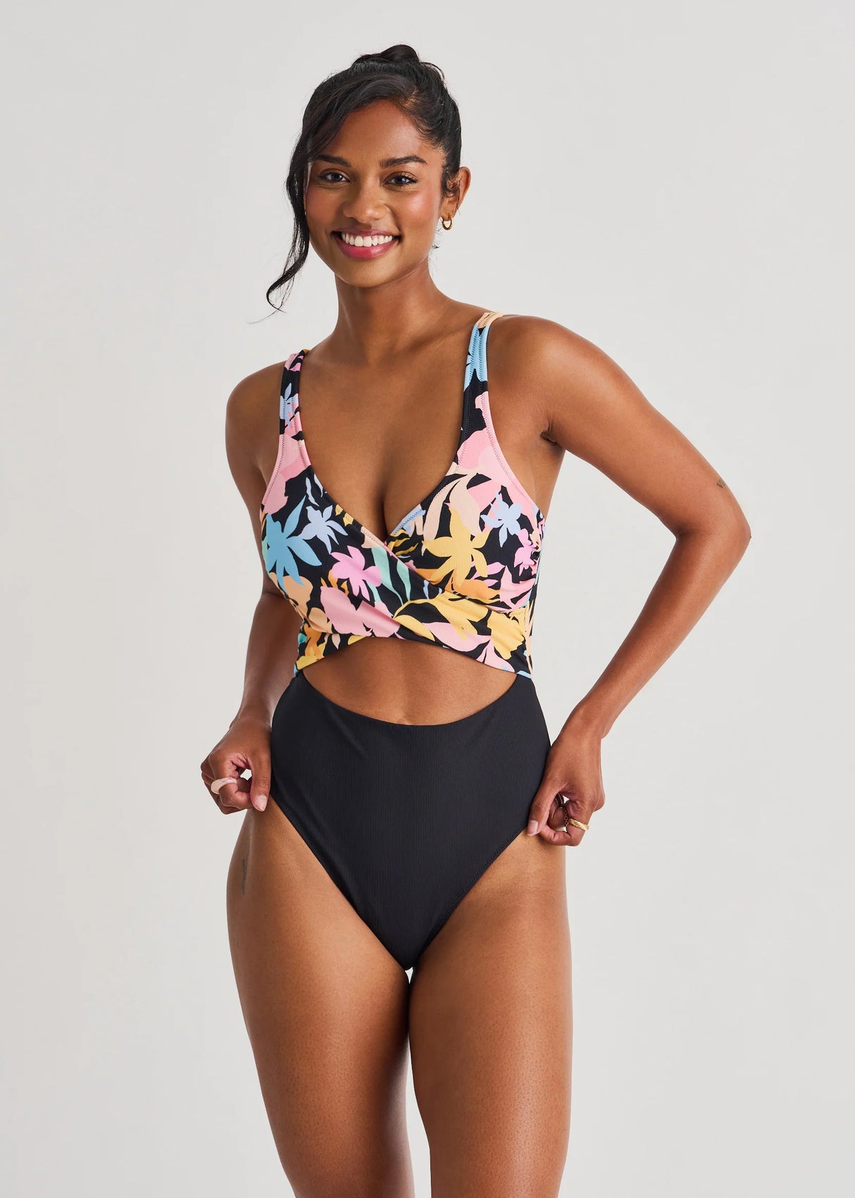 One piece high leg wrap