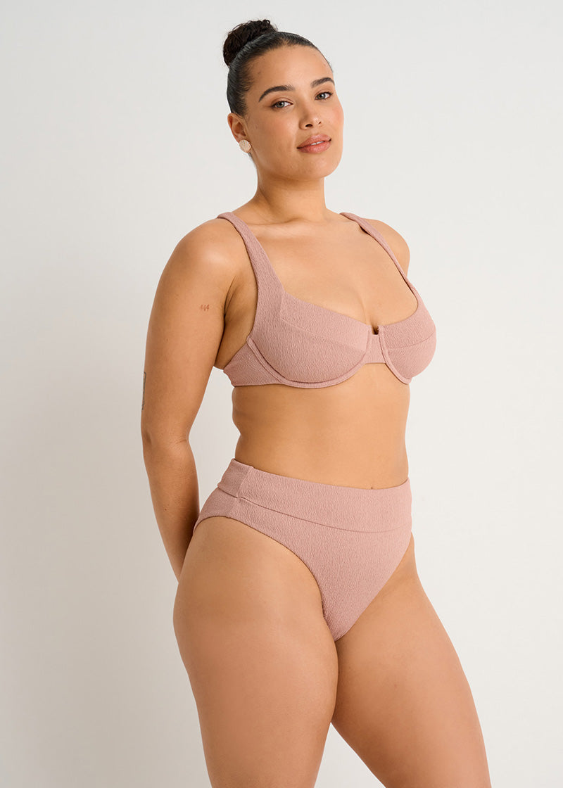 Soutien-gorge de bikini texturé à armatures