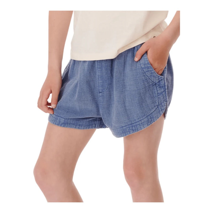 Classic surf short girl