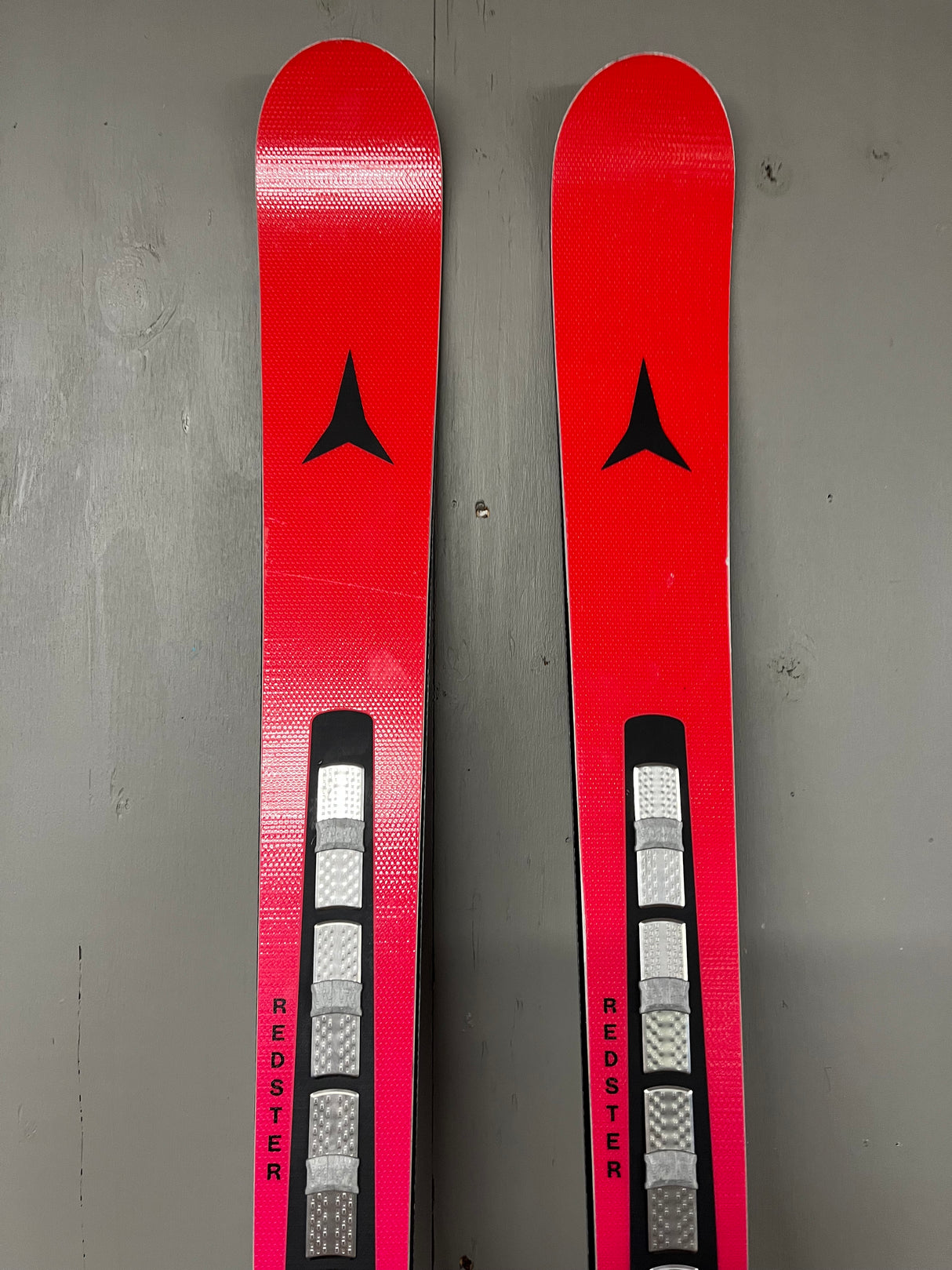 Redster G9 FIS RVSK S 187 Demo + Icon 16