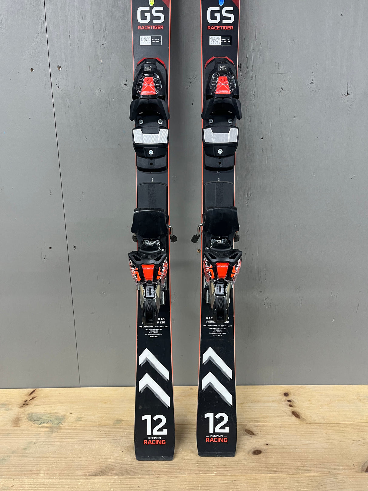 Racetiger GS R demo + Race 10 TCX