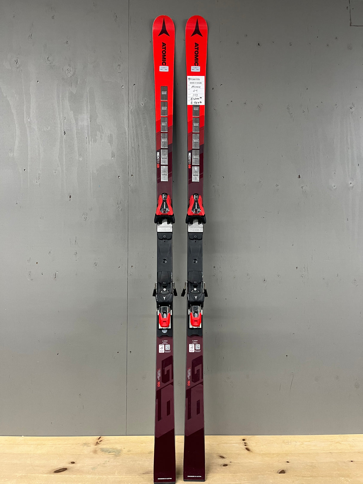 Redster G9 FIS RVSK M Red demo + Icon RS 16