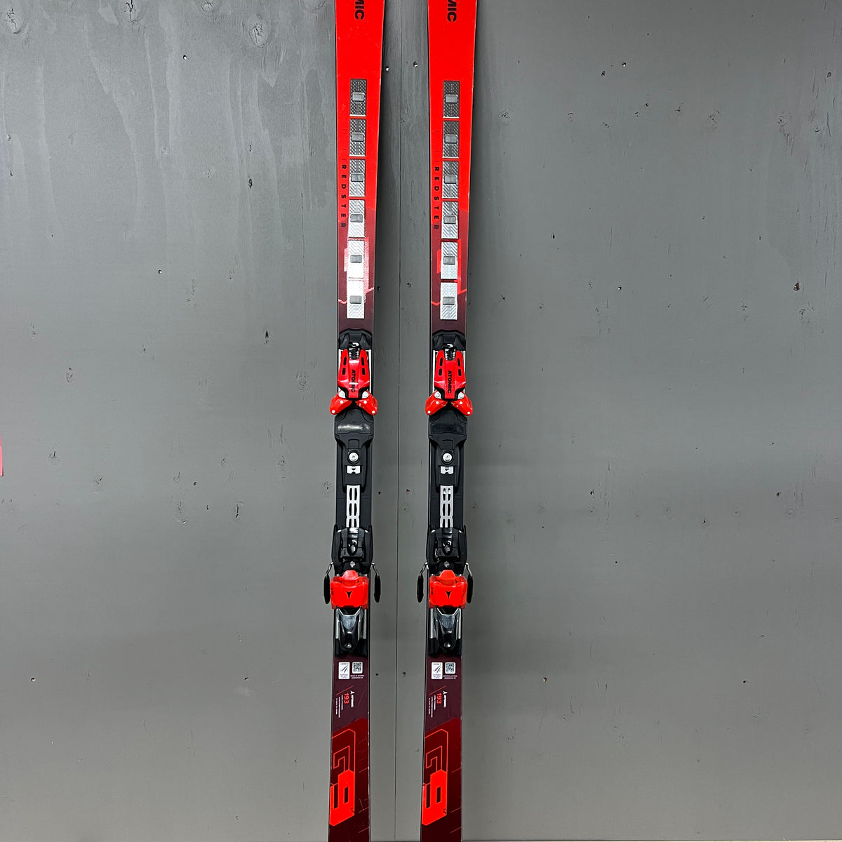 Atomic Redster G9 FIS RVSK Red – Boutique Garceau Atomic Redster G9 FIS RVSK Red – Boutique Garceau