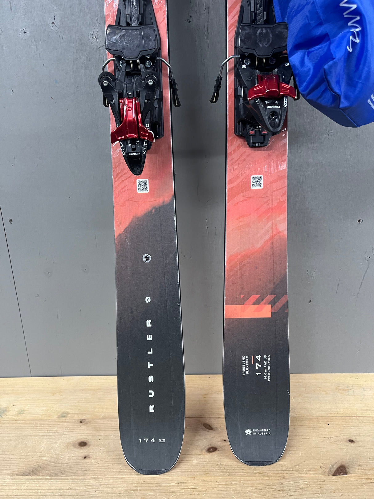 Rustler 9 Demo + Kingpin 10 + Skin