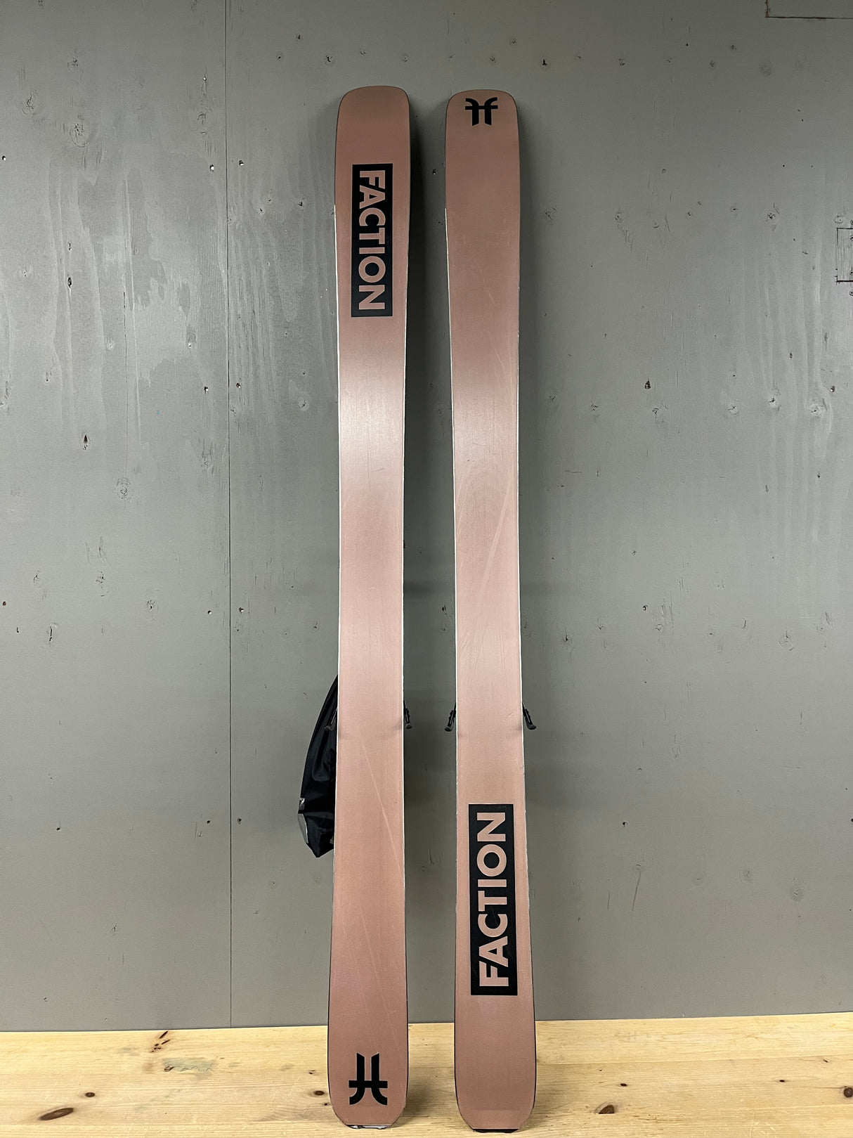 Agent 3 Demo + Kingpin 10 + Peau