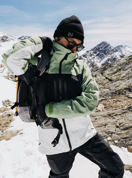 Burton [ak]® Bonnet Stagger