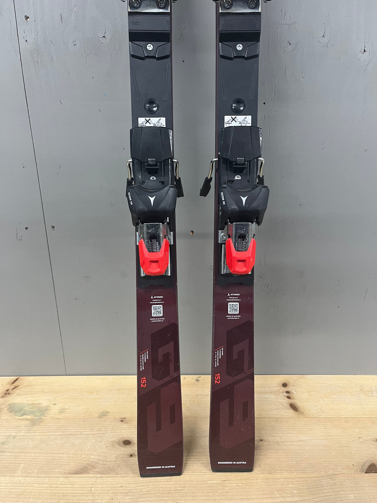 Redster G9 FIS Revoshock S demo + Icon 10