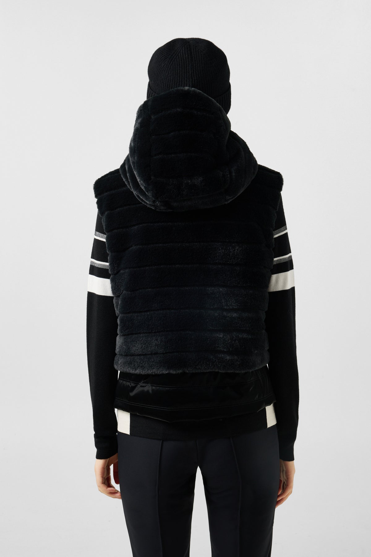 Manda gilet en duvet en fausse fourrure