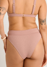 Bas de maillot de bain texturé rétro à taille extra haute