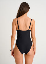 Une-pièce style cami avec fil de fer en V en tricot côtelé