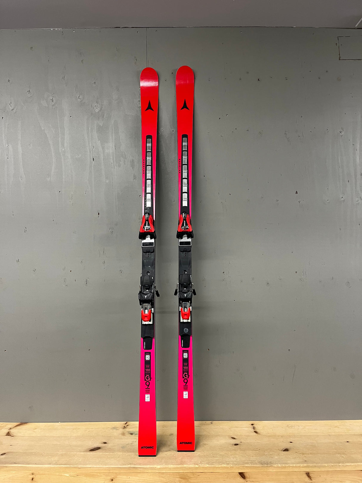 Redster G9 FIS RVSK W 188 Demo + Icon 16