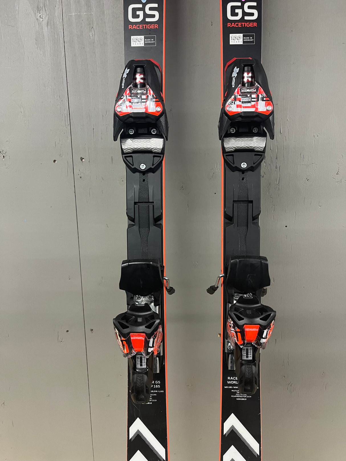 Racetiger GS R demo + X Comp 12