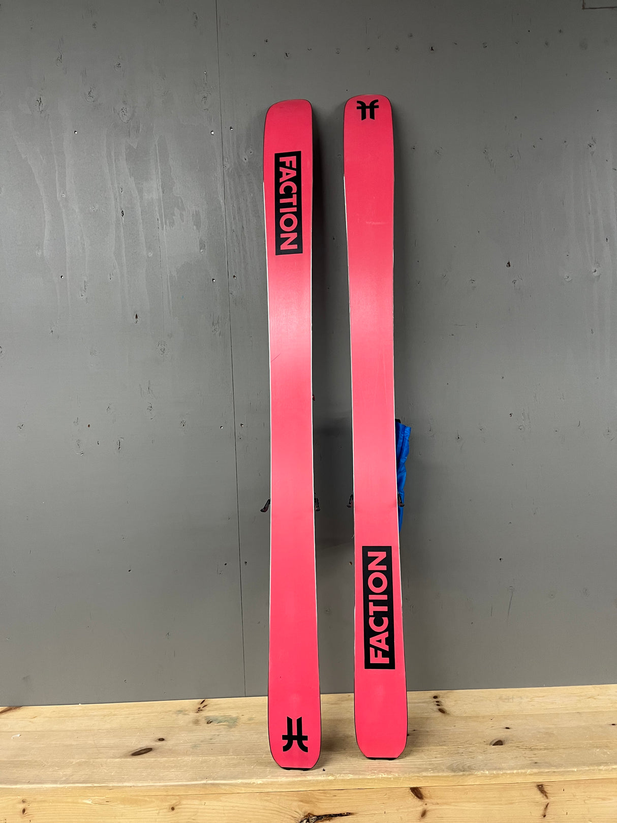 Agent 3X Demo + Kingpin 10 + Peau