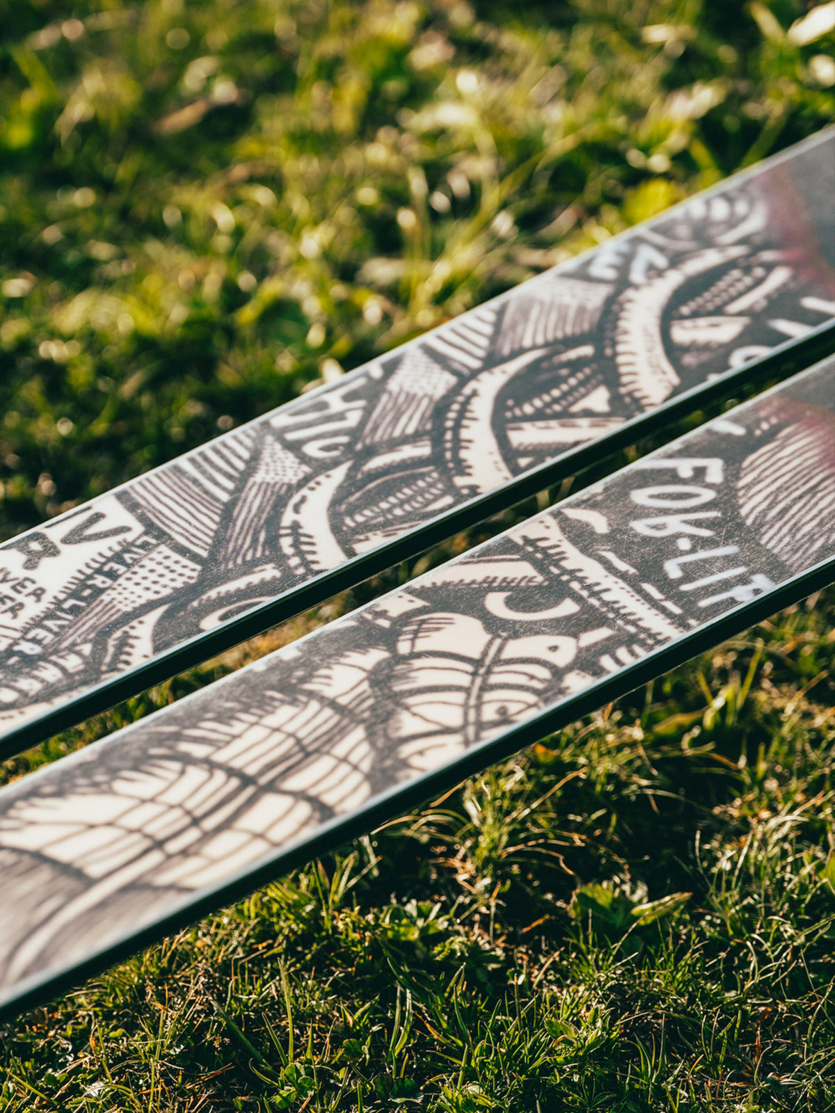 VÖLKL Revolt Jr Urban Vmotion Skis 2027