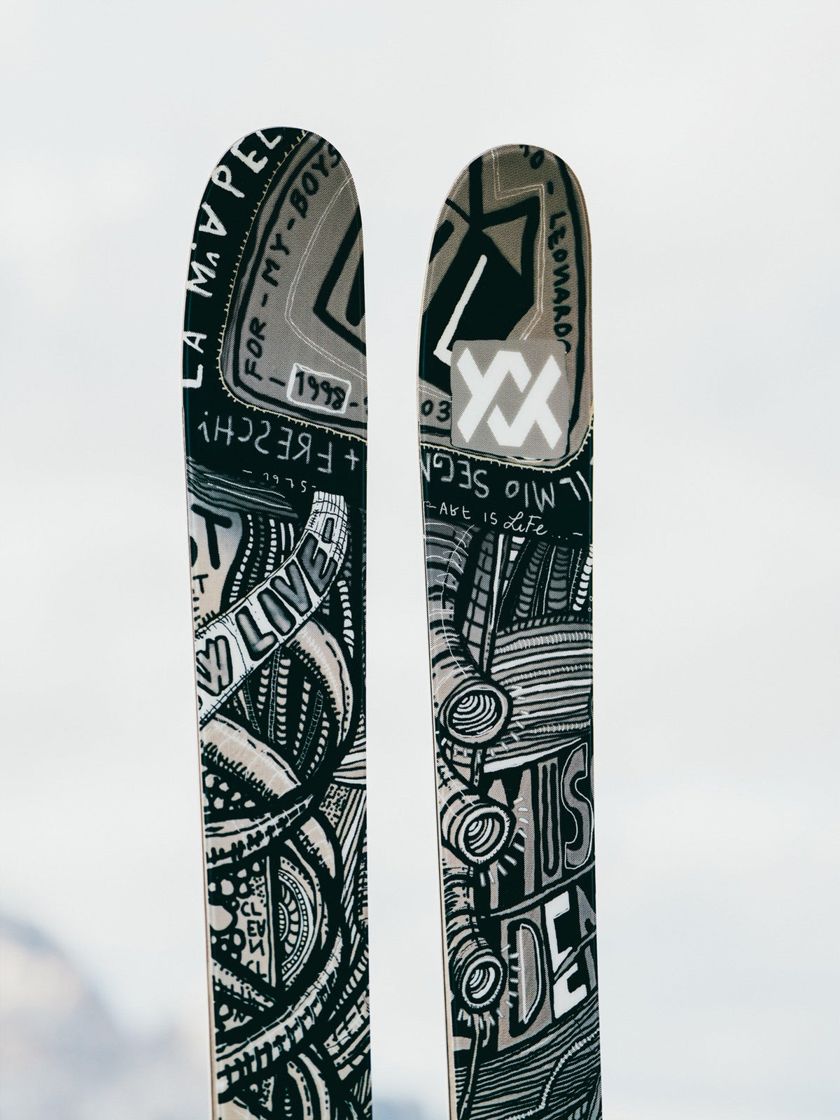 VÖLKL Revolt Jr Urban Vmotion Skis 2027