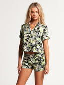 CANT BE TAMED SHORT SLEEVE
